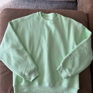 Buffbunny plush fleece crew neck